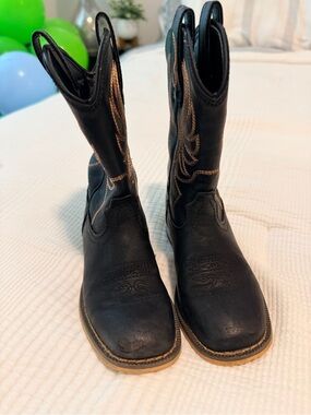Kids Black Western Cowboy Boots with Contrast Stitching
